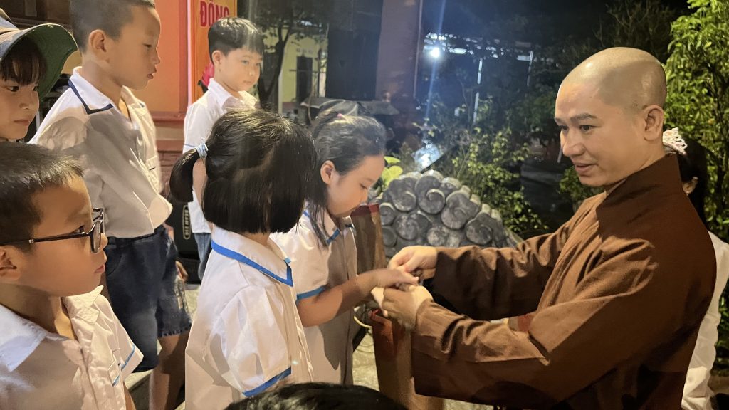 hoangphapdantoc.com