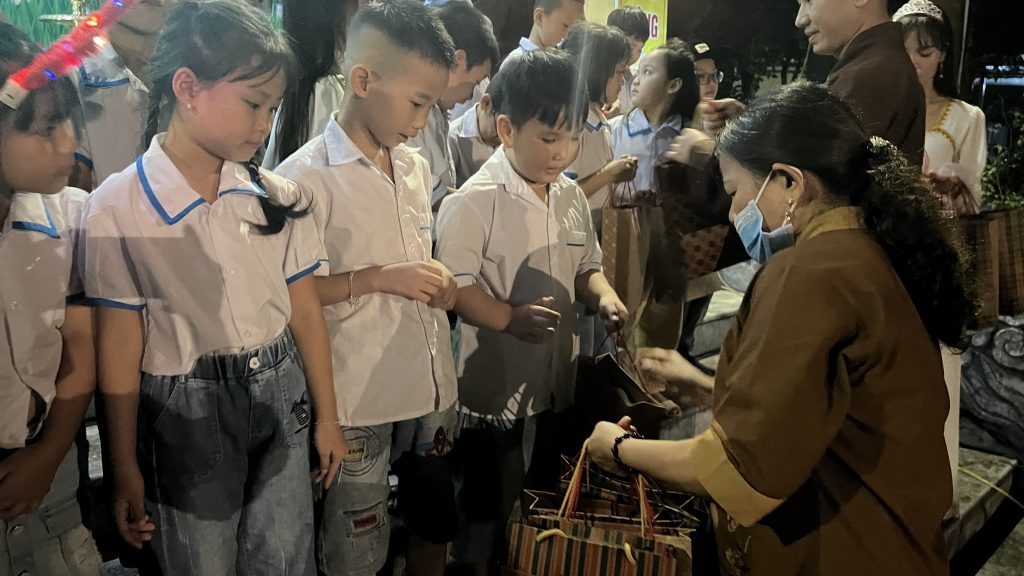 hoangphapdantoc.com