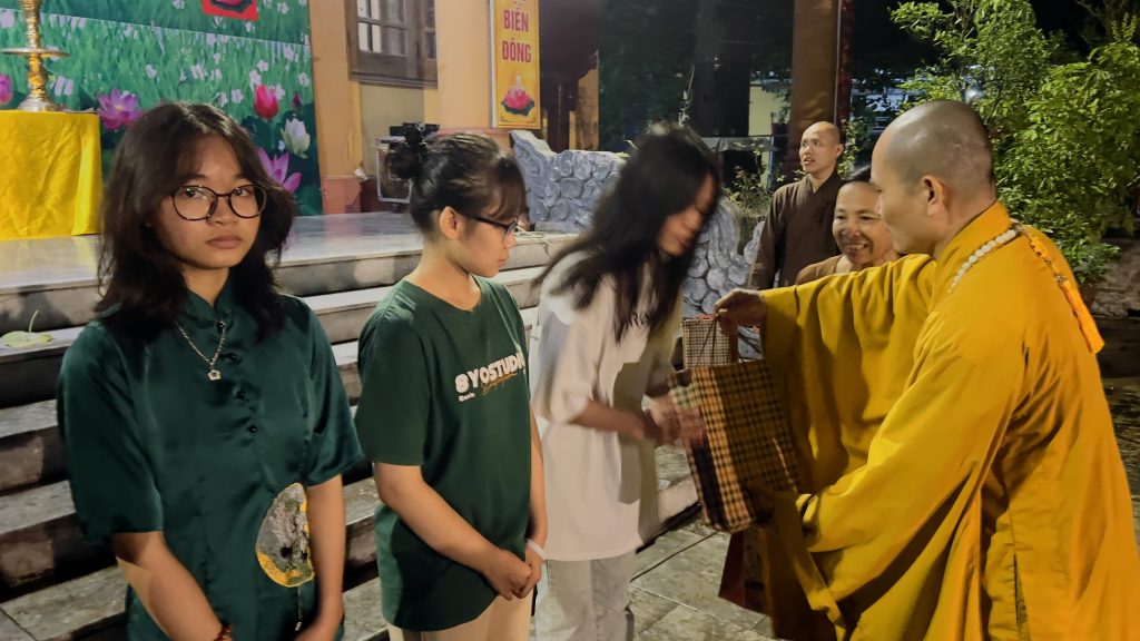hoangphapdantoc.com